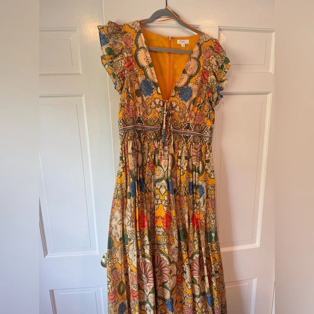 Floral Maxi Dress in Yellow from Dillards. Super comfortable & flattering - Picture 1 of 5